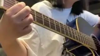 陳同學吉他彈唱"小小戀歌"(盧老師採譜)